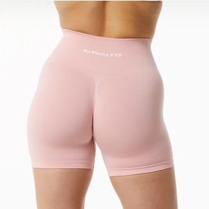 Alphalete Amplify Short 4.5”